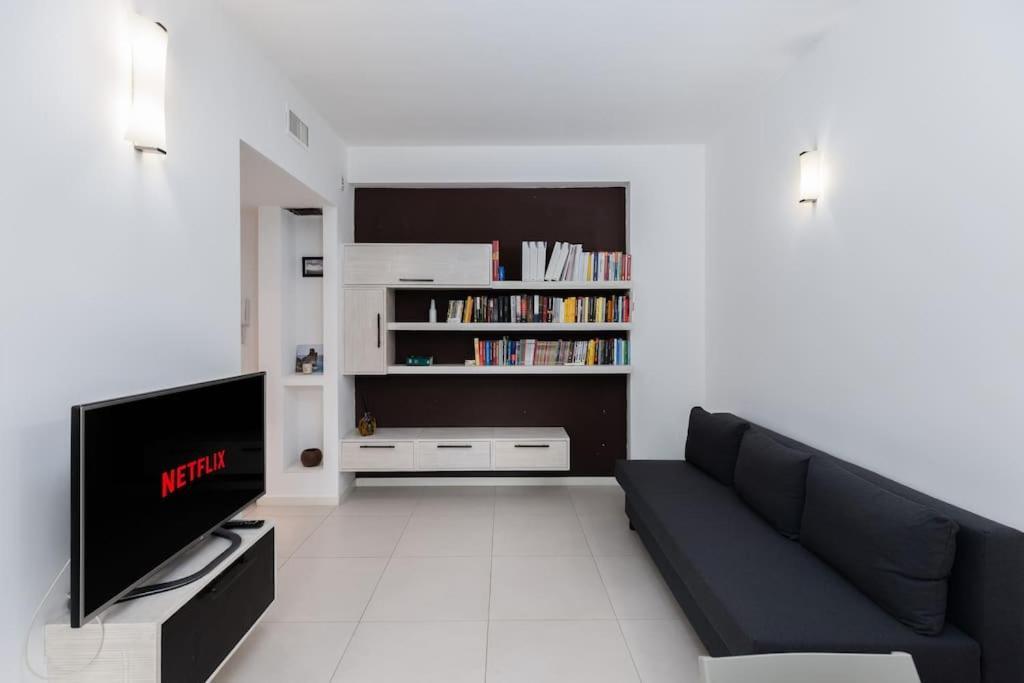 Deluxe With Free Wifi And Netflix Mailand